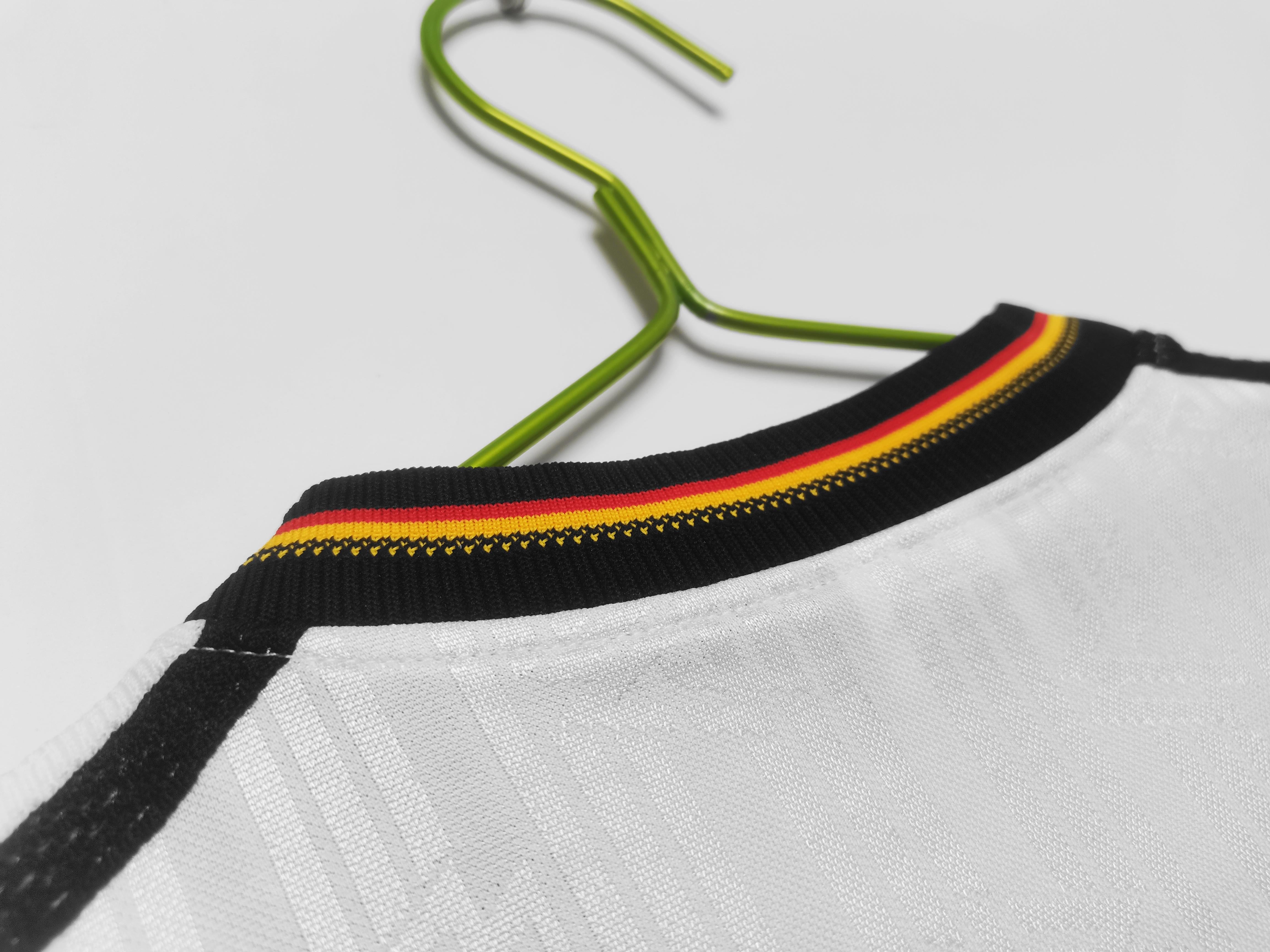 Allemagne Tenue Rétro Domicile 1996-1997
