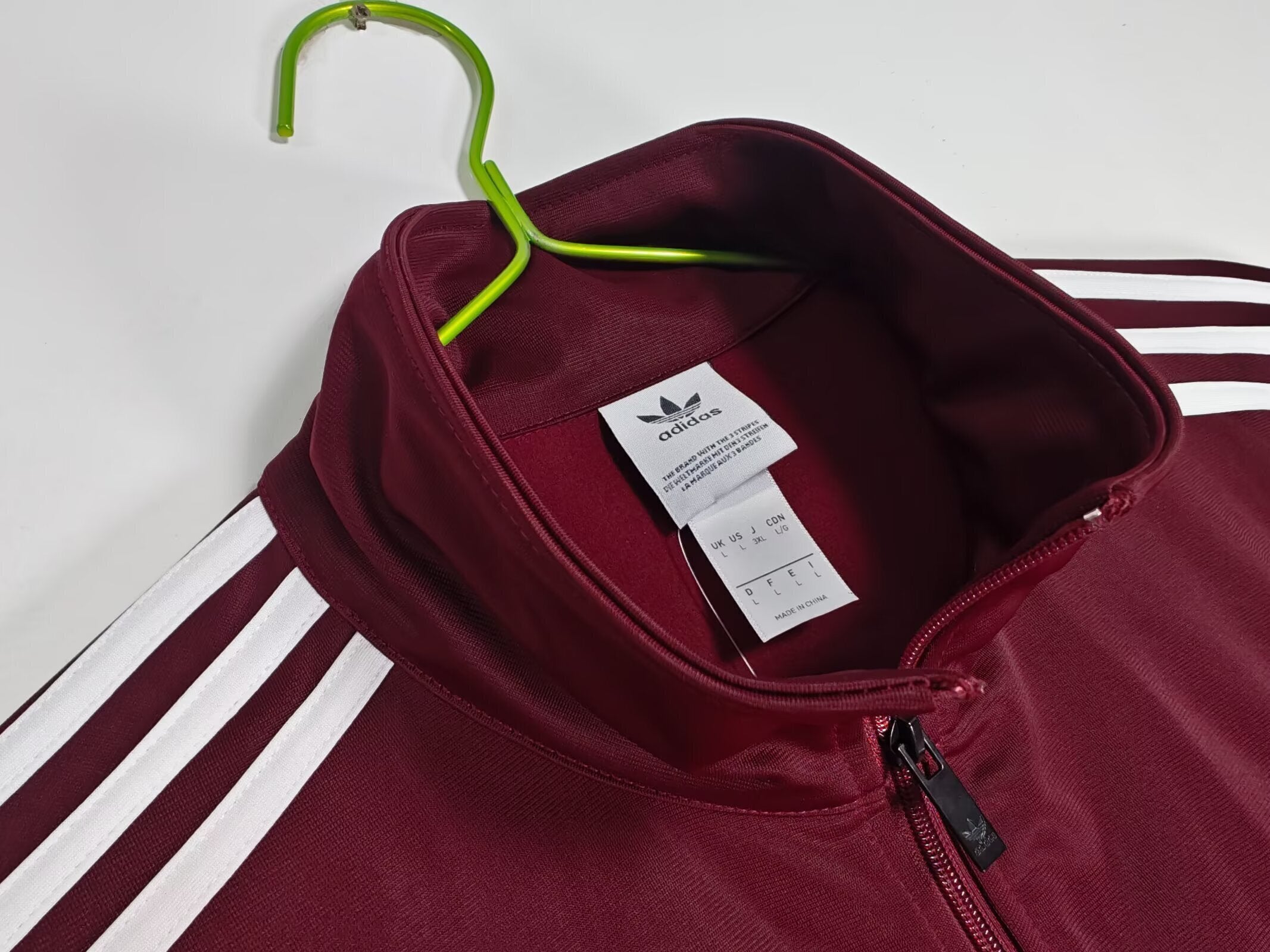 Football X Streetwear Rouge 2025-2026