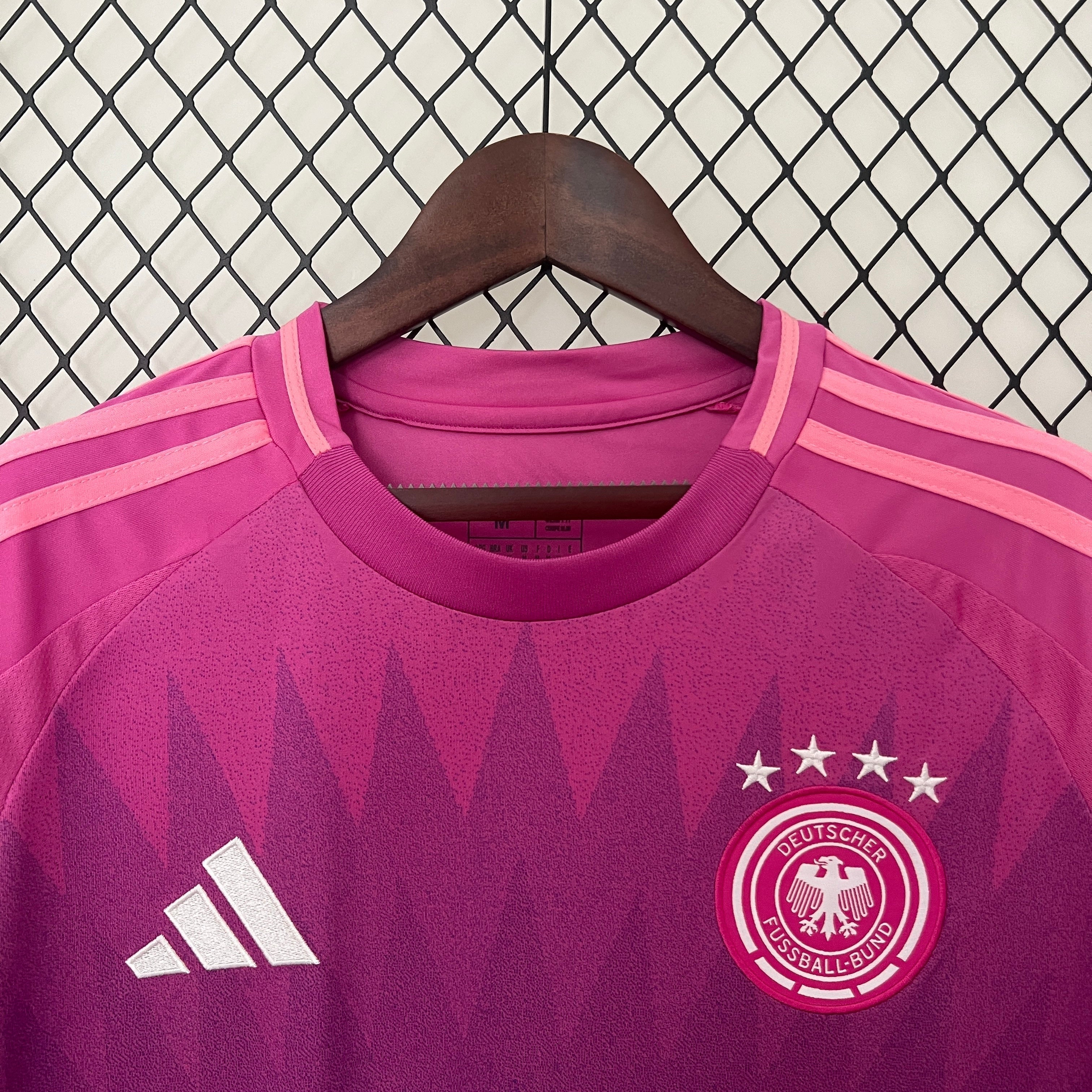 Allemagne Tenue Extérieure 2024