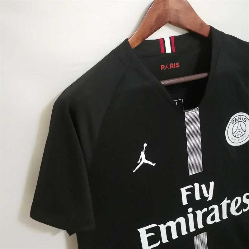 PSG 18-19 Jordan Noir Rétro