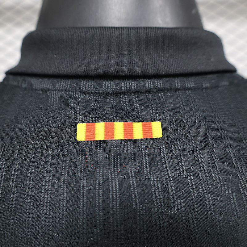 Barcelona 24-25 Away