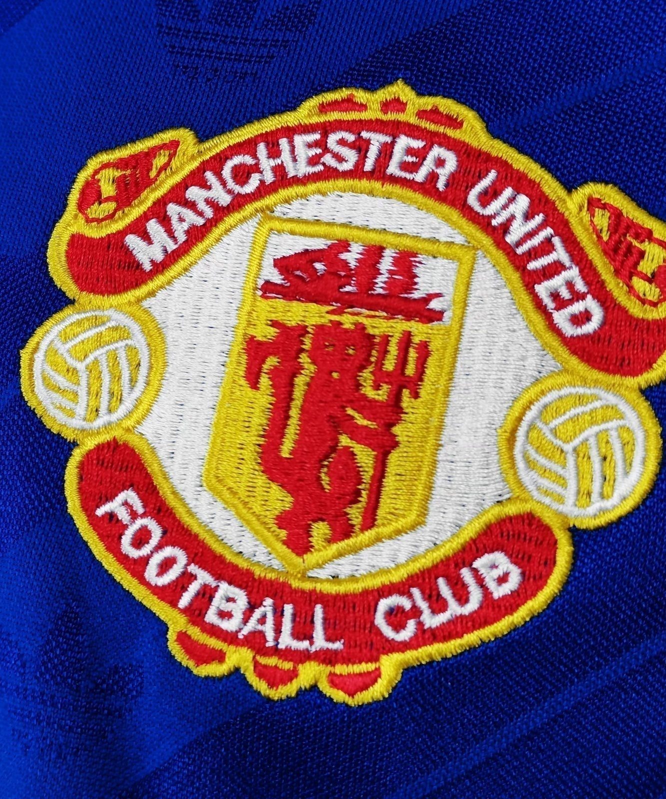Manchester United 1986-1987 Away Kit