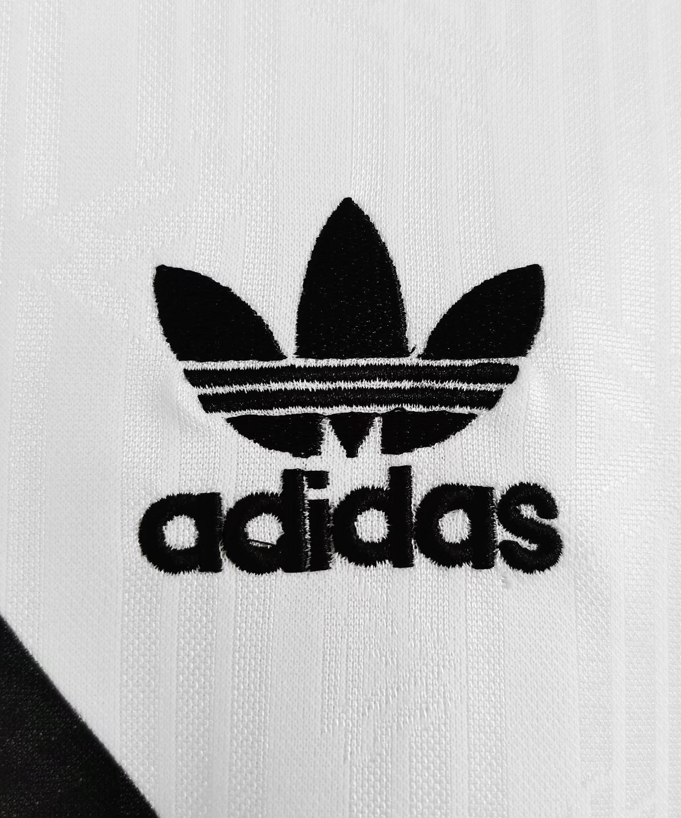 Allemagne Tenue Rétro Domicile 1990