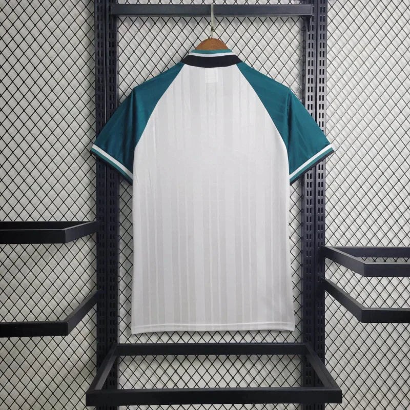 Liverpool 1993-1994 Away Retro Kit