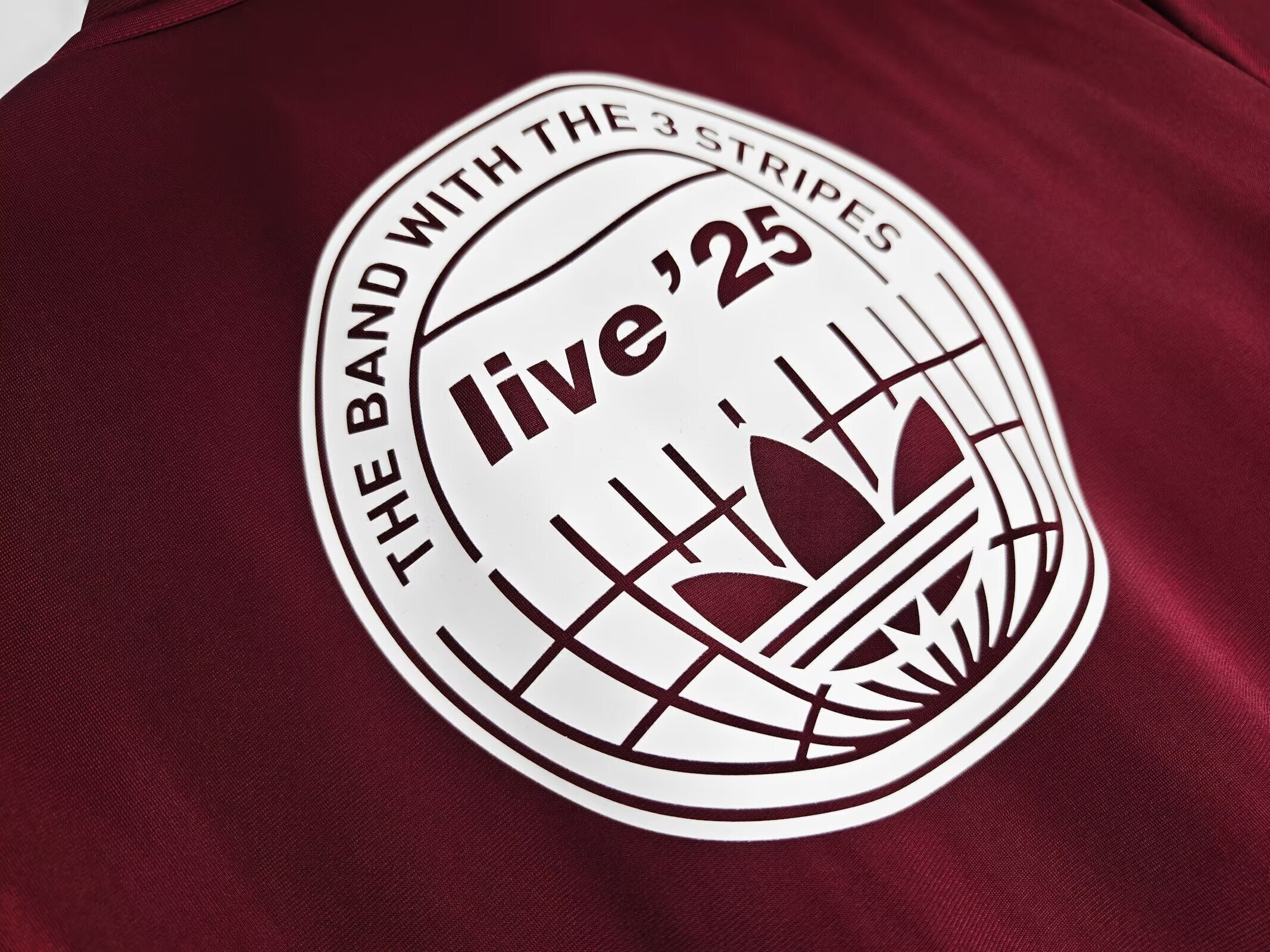Football X Streetwear Rouge 2025-2026