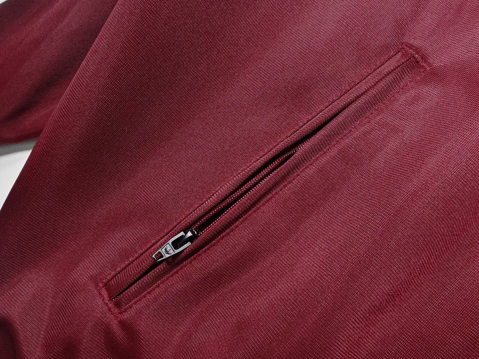 Football X Streetwear Rouge 2025-2026