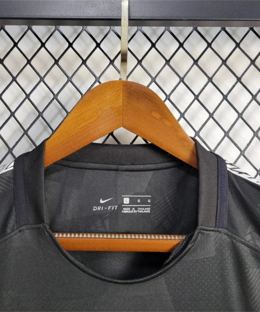 PSG 17-18 Troisième maillot extérieur rétro