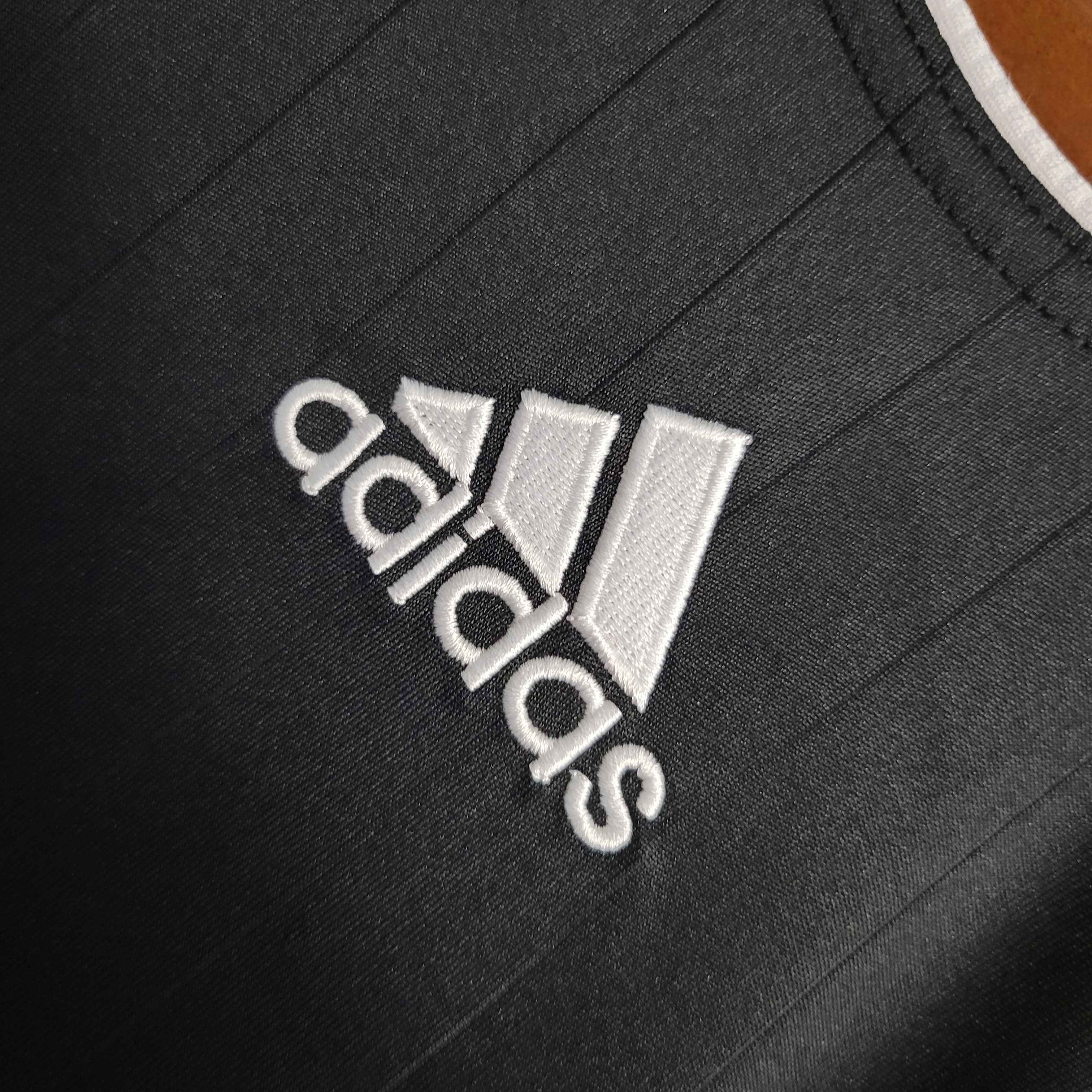 Real Madrid 06-07  Black Retro