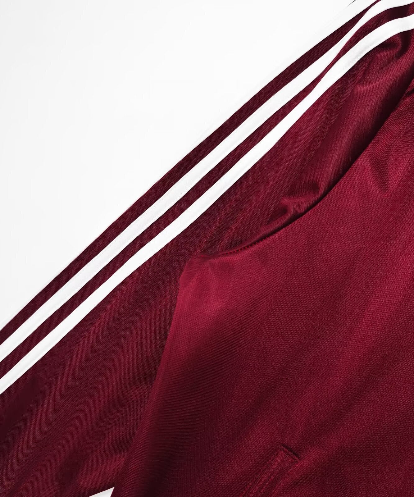 Football X Streetwear Rouge 2025-2026