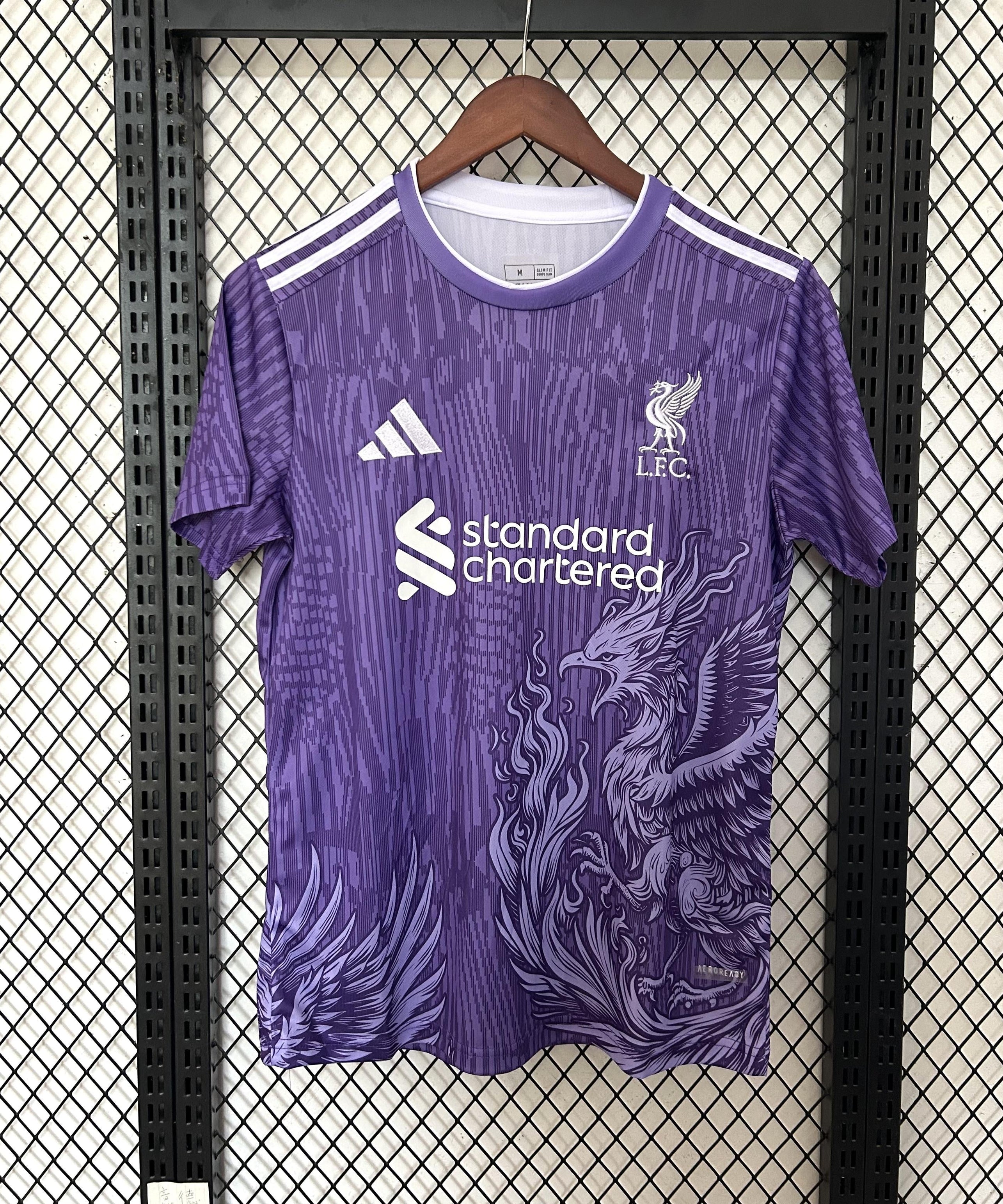 Équipement spécial "Majestic Wyvern" Liverpool