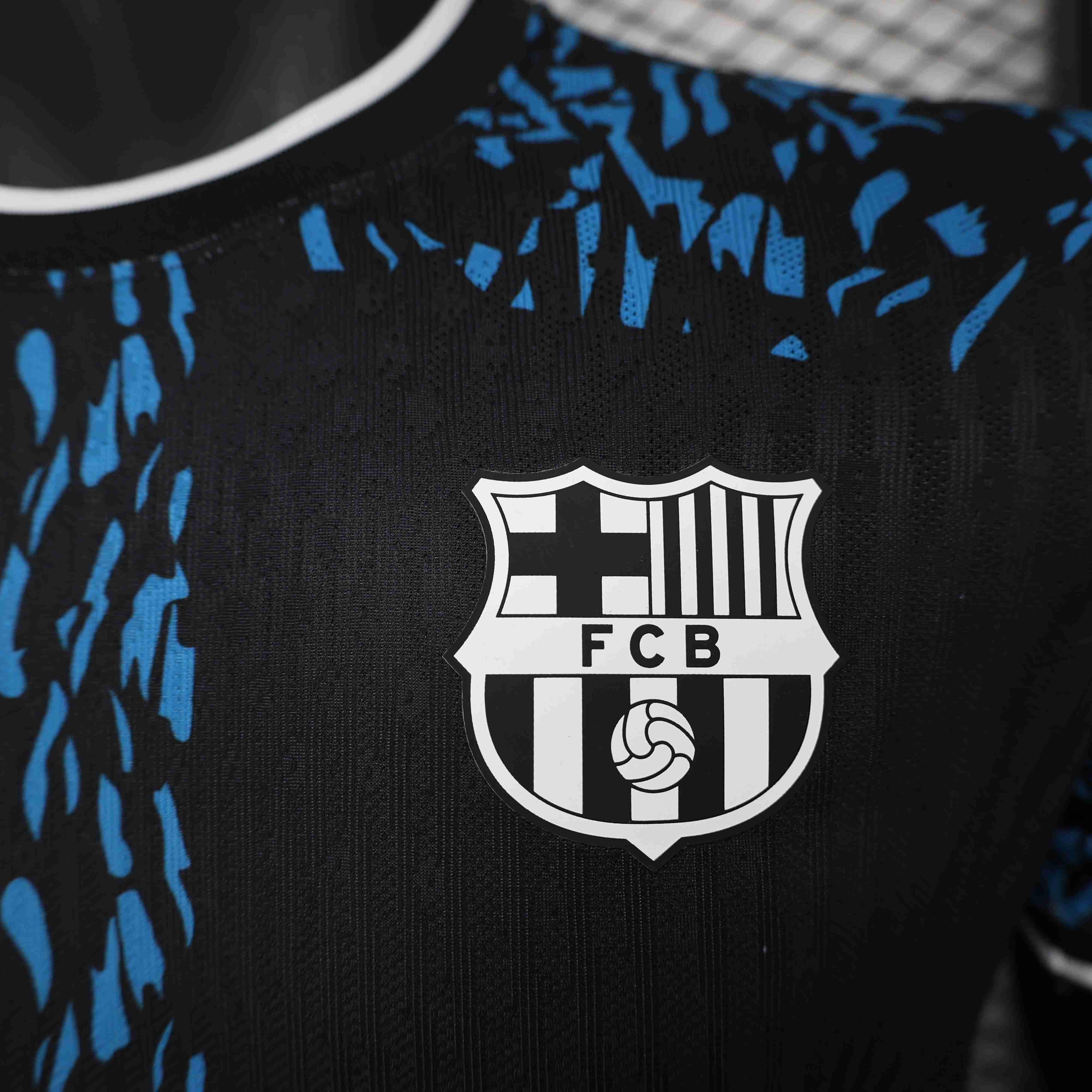 Barcelona "Blue Lion" Special